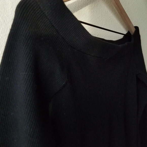 Aritzia Wilfred Knit Off-the-shoulder Top - Picture 3 of 4